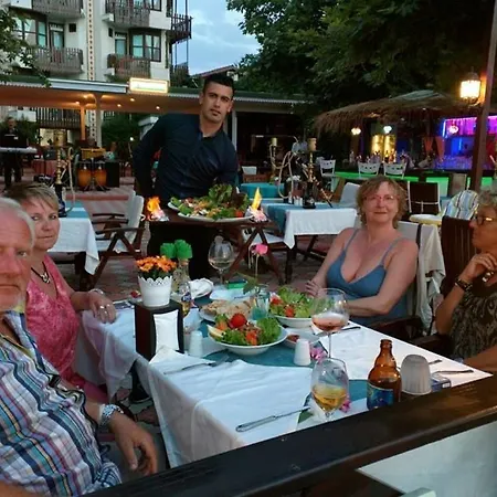 Neptun Otel 3*
