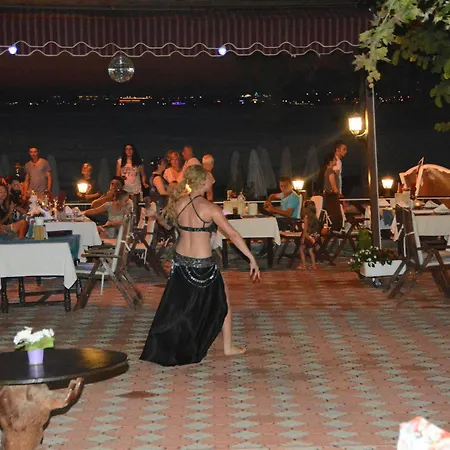 Otel Neptun 3*