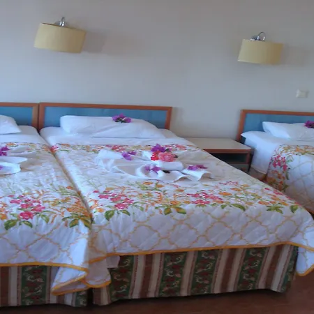 Otel Neptun 3*